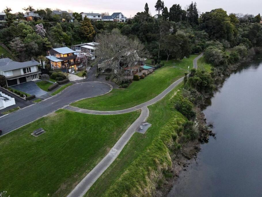 Riverside Apartment Hamilton Eksteriør billede